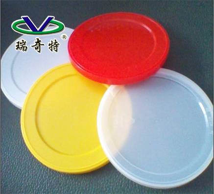 什么助劑能讓塑料制品三年不褪色